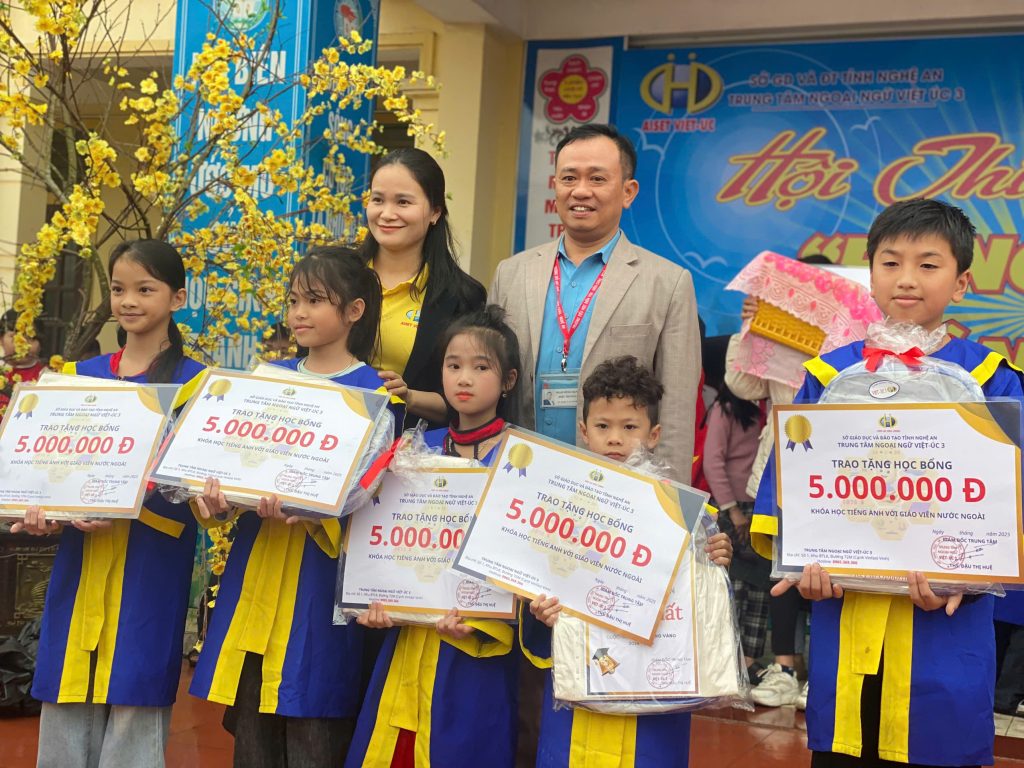 Cuộc Thi Tranh Tài Trí Tuệ "RUNG CHUÔNG VÀNG TIẾNG ANH - TOÁN" tại Trường Tiểu học Diễn Yên